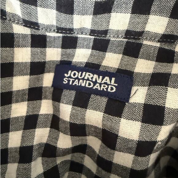 Journal Standard Black & White Check Button Down Shirt Size Small - Picture 4 of 5